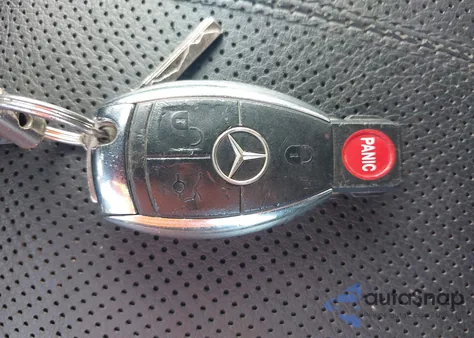 2008 Mercedes-Benz S 550 4Matic z USA, uszkodzony, nr VIN WDDNG86X88A178089